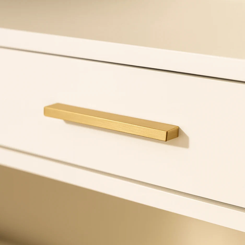 Coiffeuse ADÈLE – Douceur & Harmonie