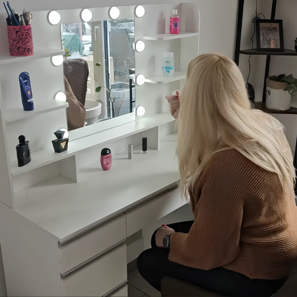 Femme se préparant devant la coiffeuse CELERA Laure  avec maquillage et produits de beauté – ambiance lumineuse et moderne