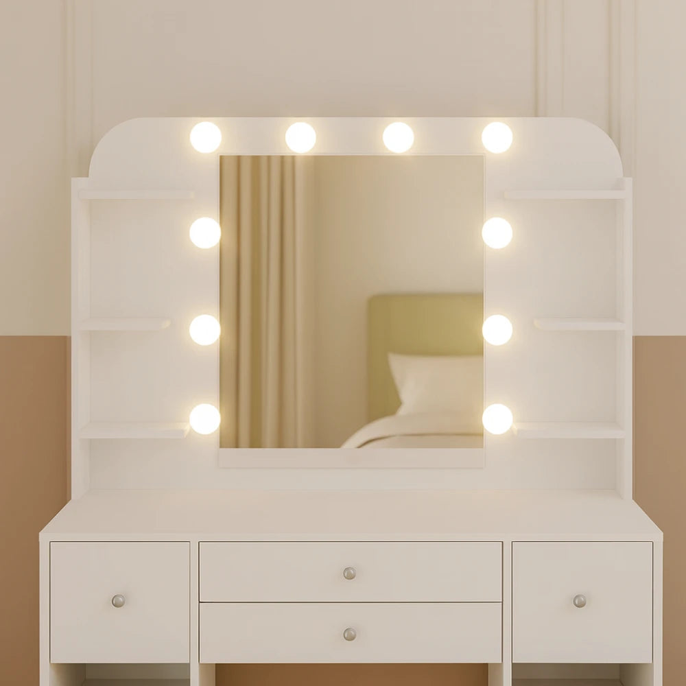 Coiffeuse AURORE – Éclat et Sérénité